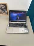 Asus X556u• i5-6200U• SSD 256gb• 8gb ram• Nvidia 2Gb