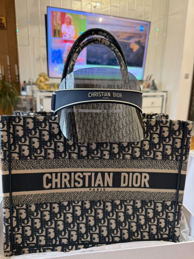 Dior book tote Medium + козирка