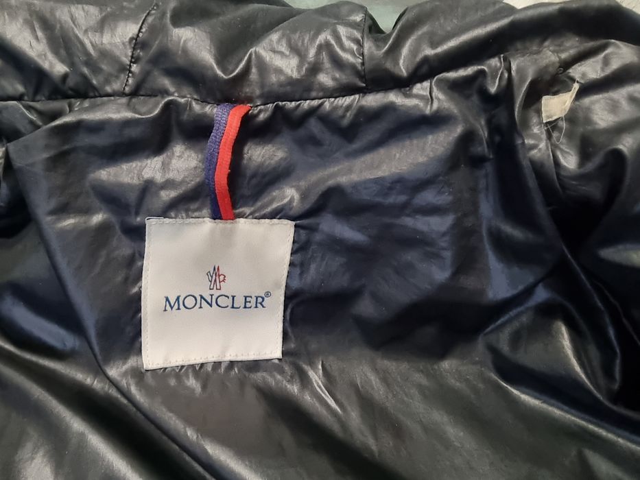 Оригинално яке Moncler -пух естествен косъм