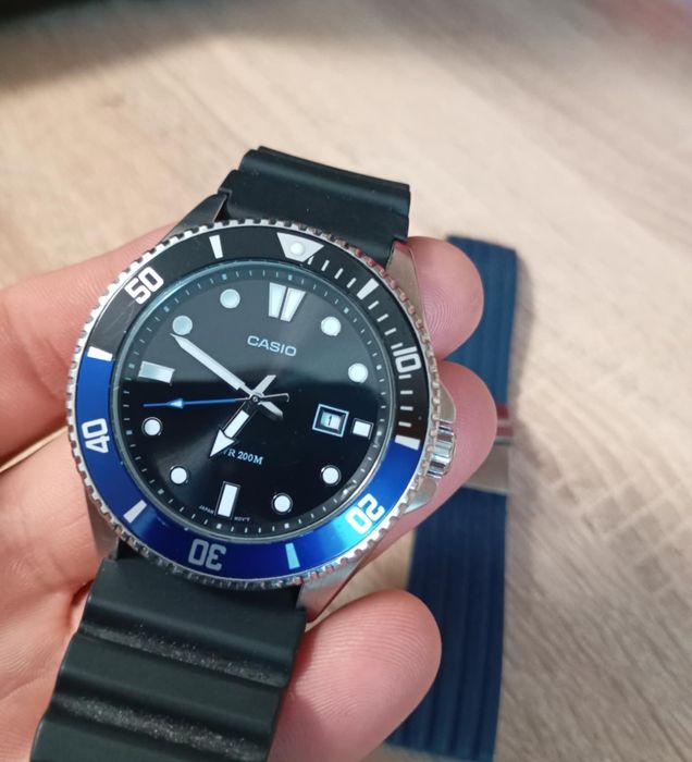 Casio mdv-107 man