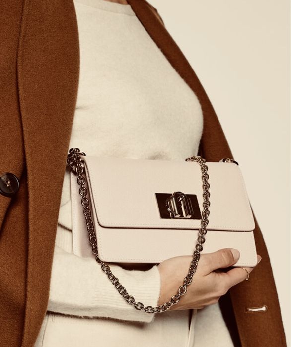 Дамака чанта Furla