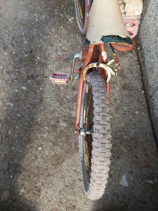 Продавам старинен велосипед BMX