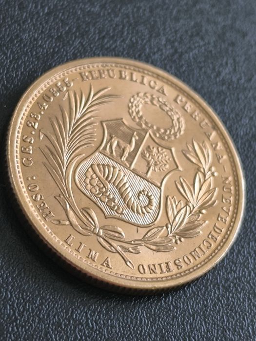 50 сола 1967 год,Перу , злато 23.41 гр, проба 900/1000