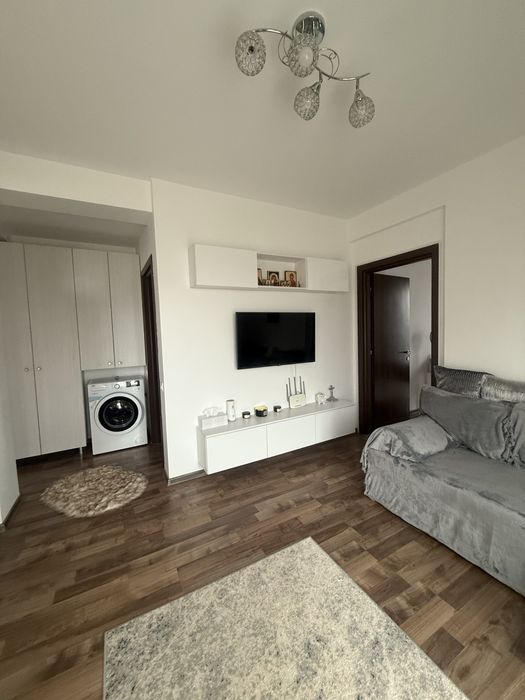 Apartament 2 camere + loc de parcare
