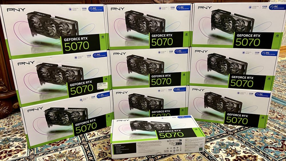 Видеокарта PNY GeForce RTX 5070 12Gb Triple Fan OC