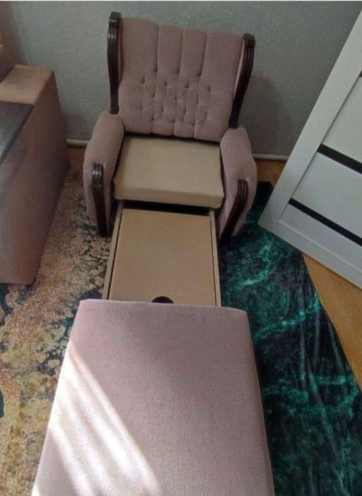 Продам диван 3,2,1