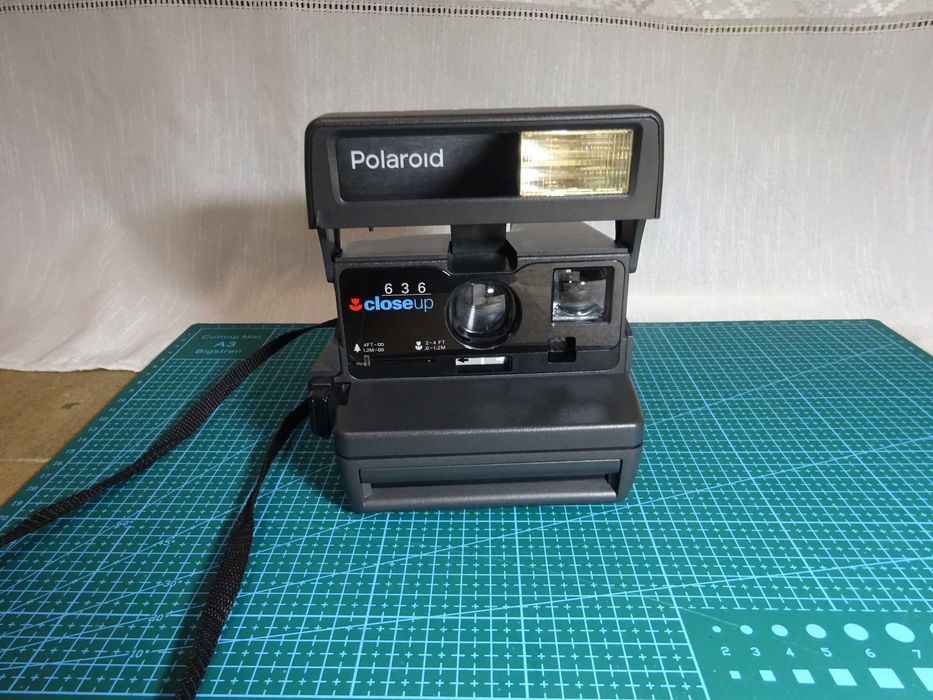 Aparat foto instant Polaroid 636 Close up