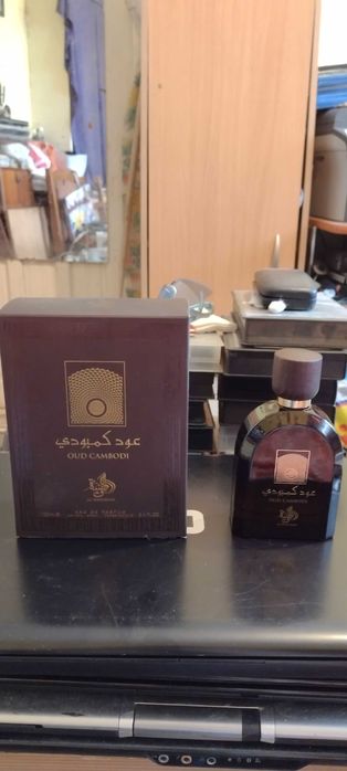 Vând parfum made în u.a.e qud cambodi 100 ml.e