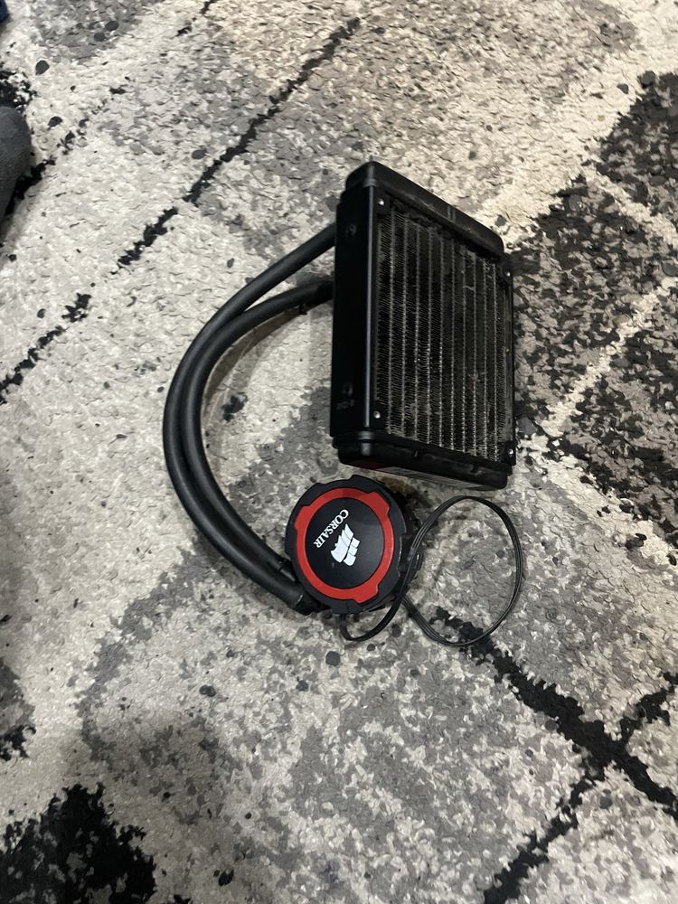 водно охлаждане corsair