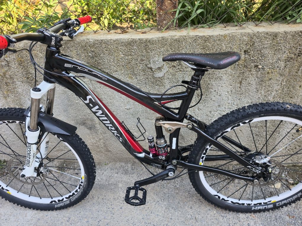 Specialized Enduro 26 цола XTR 1x10 Marzocchi Bomber Карбонов Обслужен