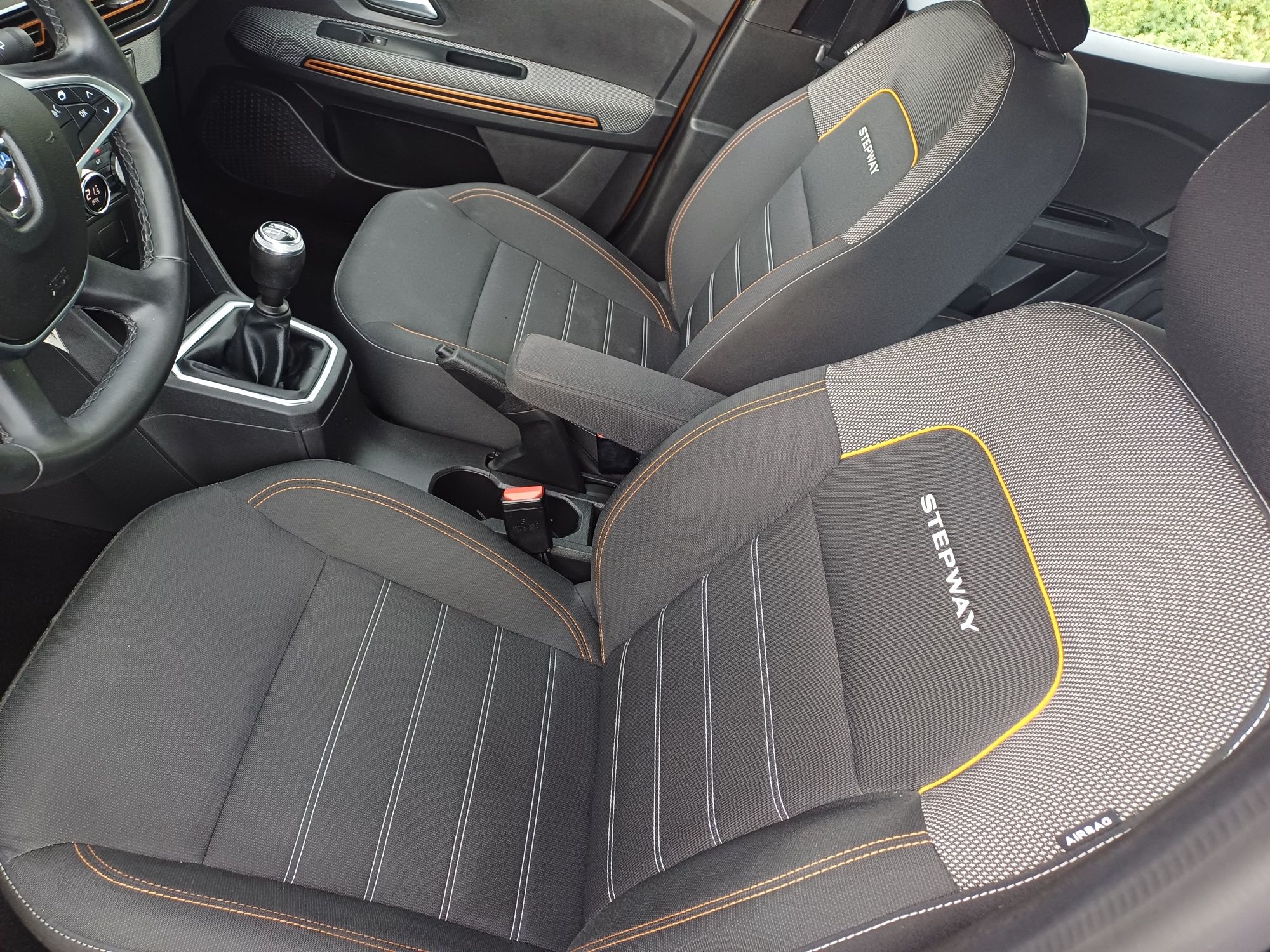 Dacia Sandero Stepway 2021 1.0tce 100cp euro6 104000km