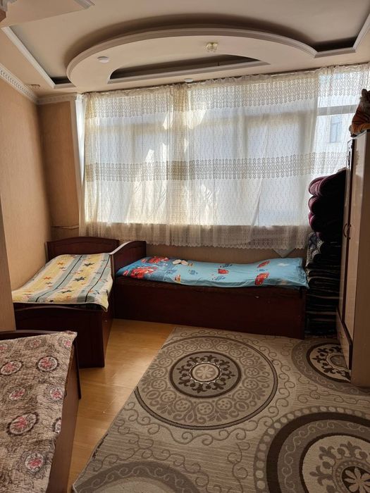 Уй сотилади Себзор да 89 кв 3х4 хона Кора банк якинида 1 линия метрога