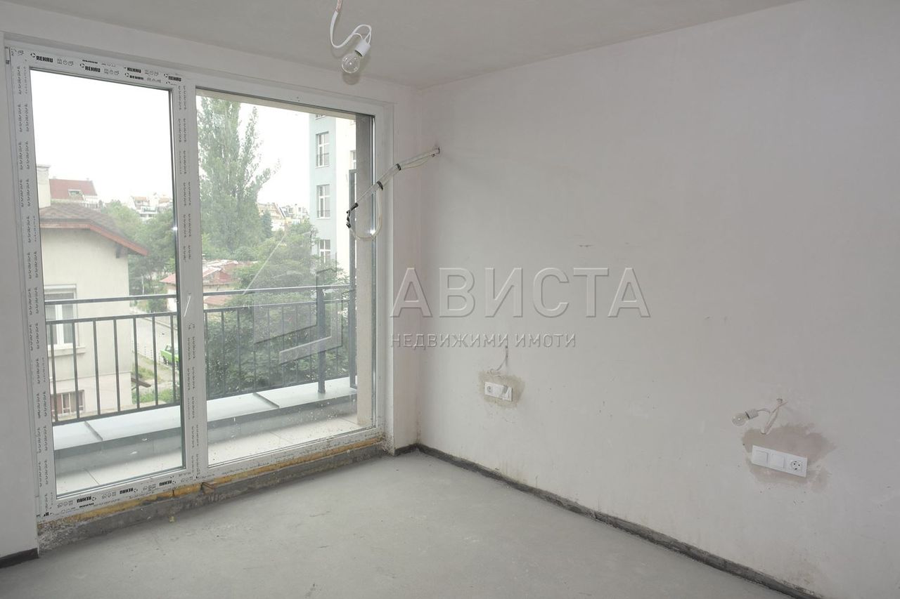 Продава се Двустаен апартамент в София, Център - 70 кв.м за 2600 €/кв.м - Снимка #5