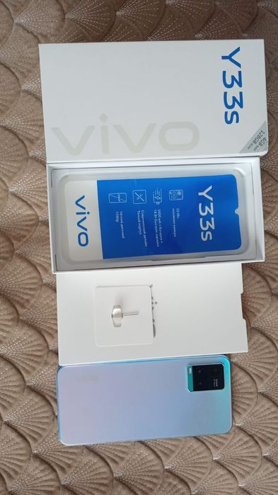 Продам vivo y33s +защитное стекло