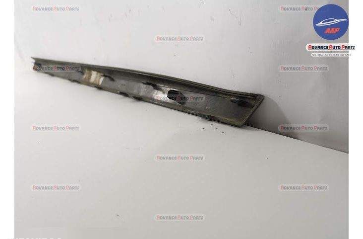 Орнамент за врата отдясно отзад оригинален Вог Ленд Роувър / Ornament