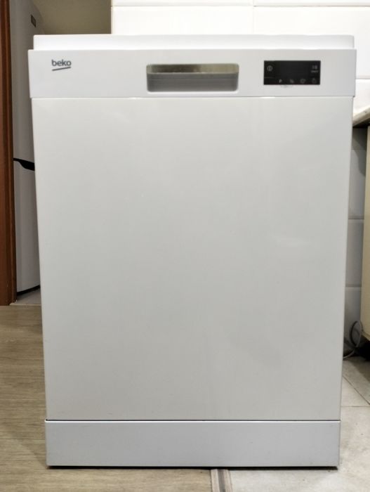 Продам посудомоечную машинку в отличном состоянии BEKO, TURKEY