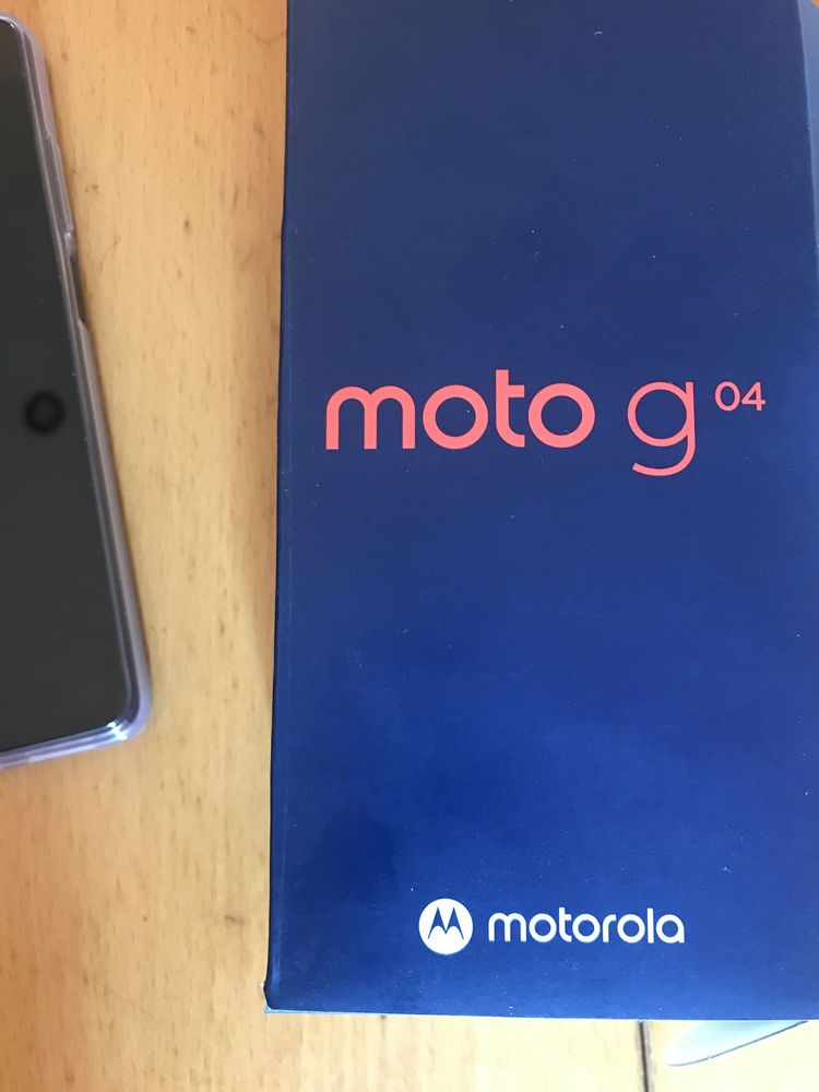 Motorola чисто нов апарат не е използван продавам го за 250лв.