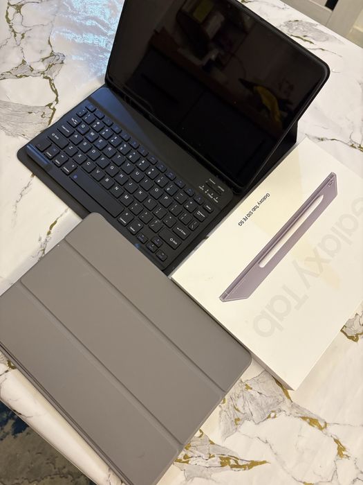 Планшет Samsung tab 10S FE