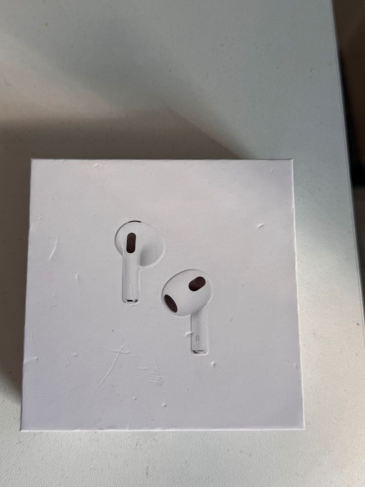Apple AirPods 3