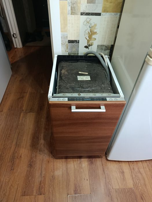 Посудомоечная машина Unit