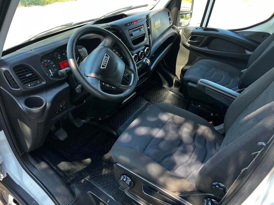 Iveco Daily 35C 18 / bascula de fabrica pe cutie - sateliti blocabili