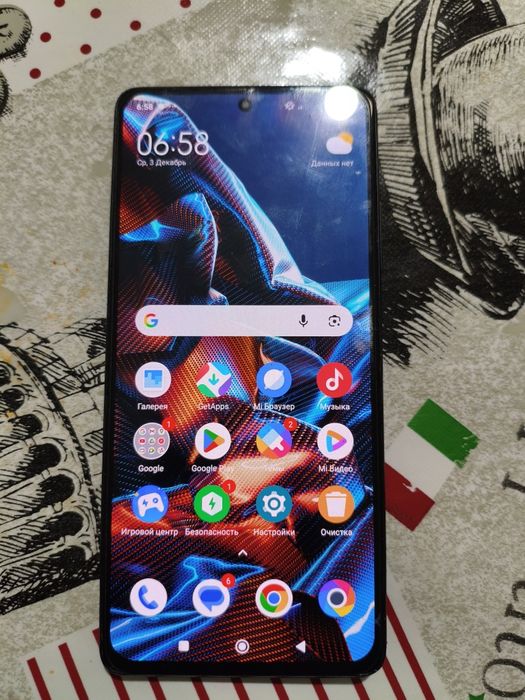 Телефон Поко х 5 про