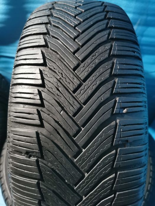 215 55 17 michelin m+s 4 buc