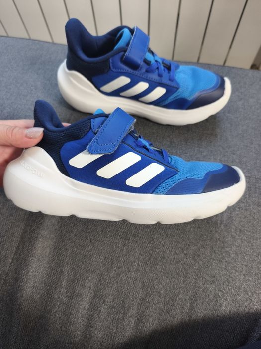 Детски маратонки Adidas 33