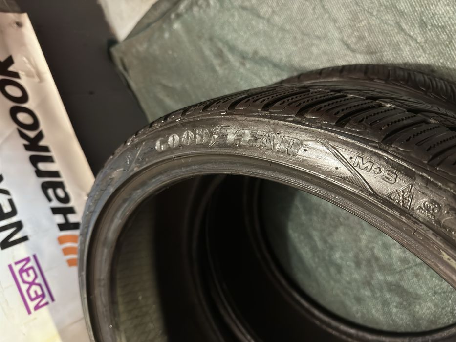 245/35 R20 95V XL - Goodyear Ultra Grip M+S Oferta