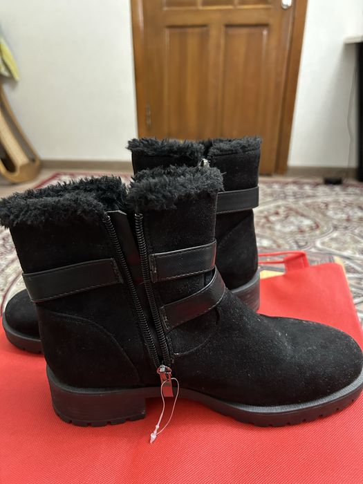 Продается полусапоги 38 размера импортного пройзводства,осенние теплые