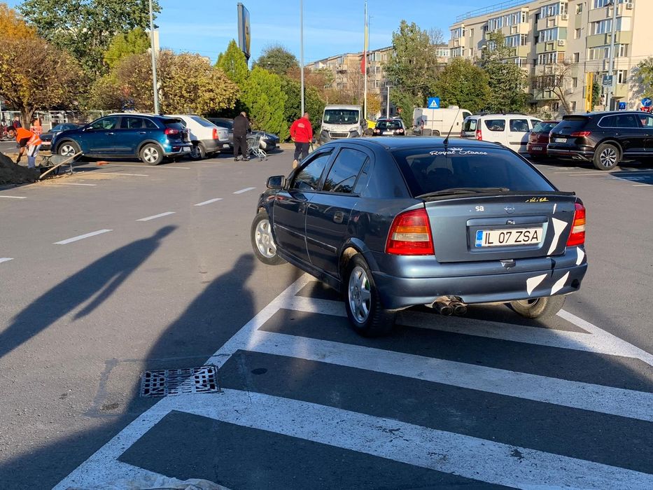 Vând urgent Opel Astra in stare perfecta de funcționare motor 1.6 benz