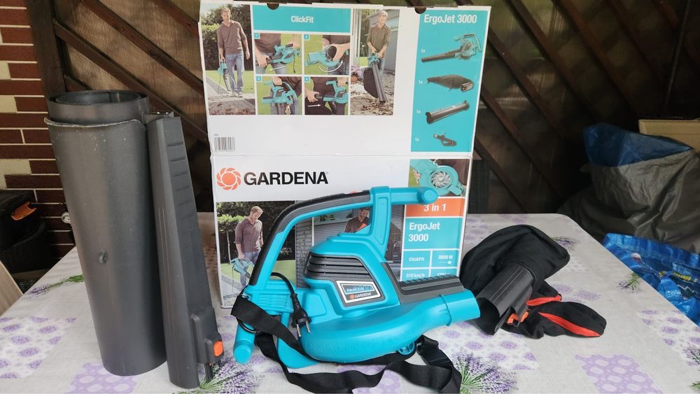 Aspirator electric pentru frunze Gardena ErgoJet 3000