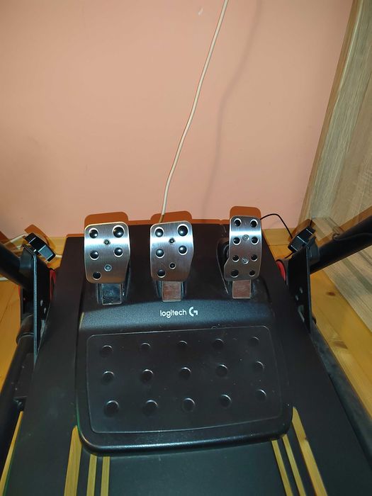 Logitech G29 Driving Force Racing Wheel Волан за PC PS 3 PS 4 PS 5