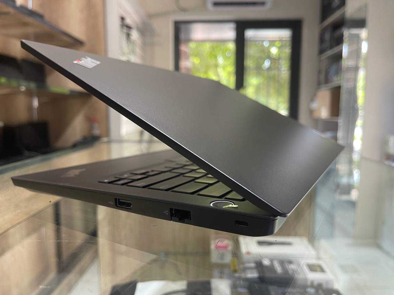 Lenovo ThinkPad E14 Gen 2 Core i7-1165G7 ram 16 ssd 256