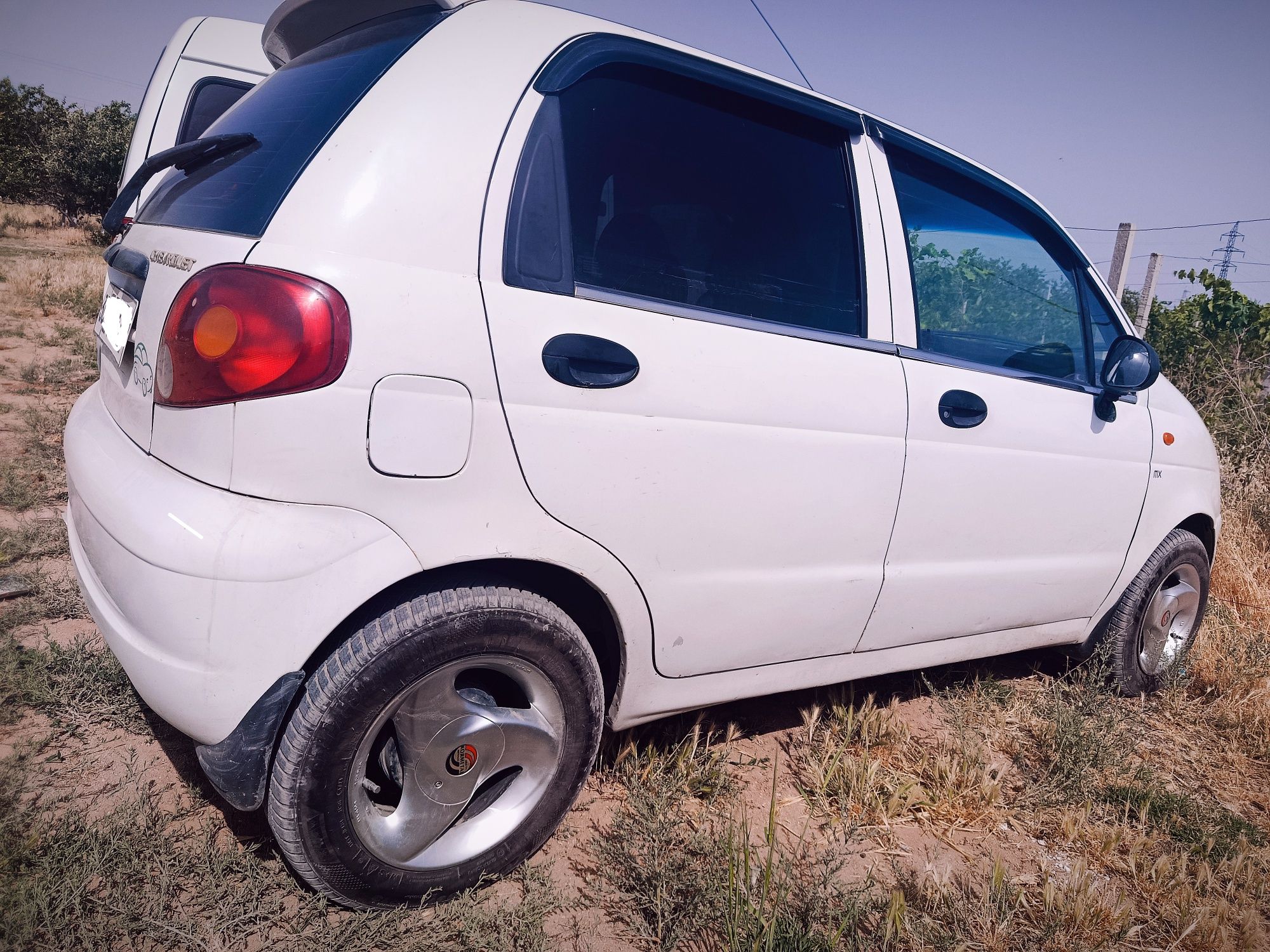 Matiz moshinasi sotiladi. Zoʻr holatda