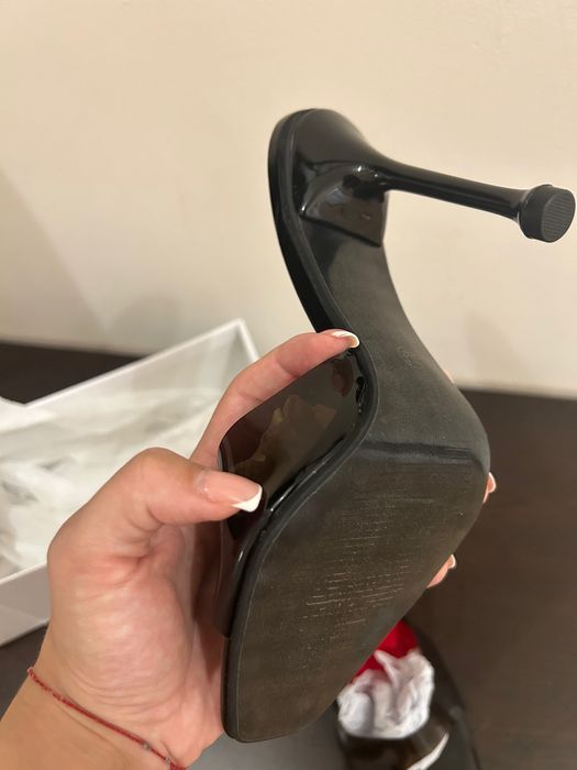 Чисто нови черни токчета 36