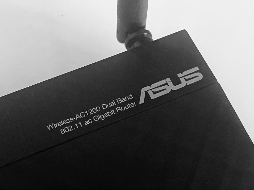 Router Asus RT-AC1200 dual band  300+867 mbs
