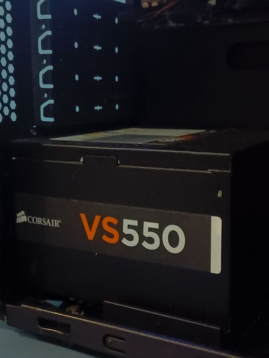 PC Gaming i3 / RX 570 / 16GB RAM / SSD+HDD