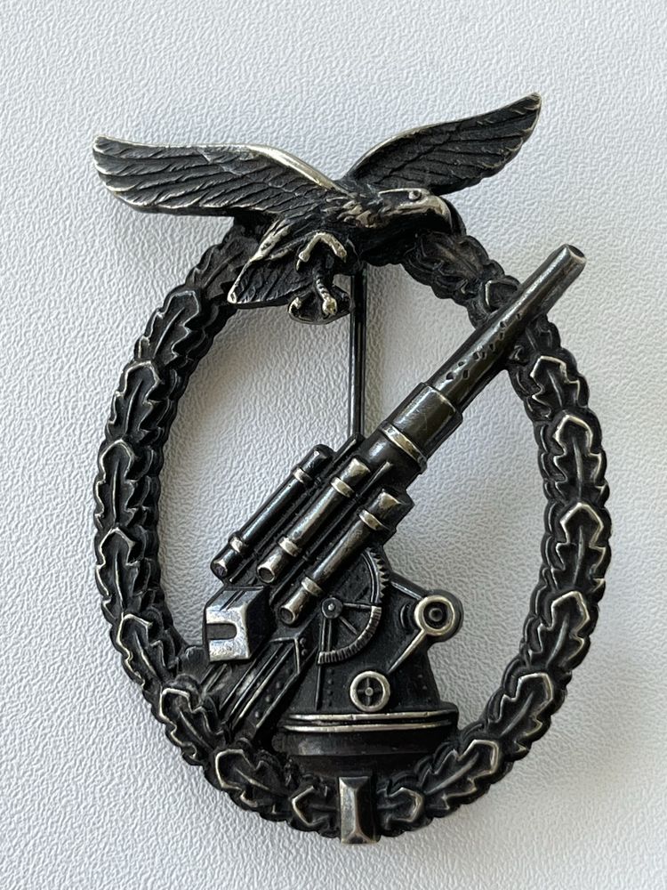 Insignă militară anti aeriană  Flak 88
