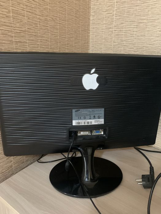 Монитор Samsung Syncmaster