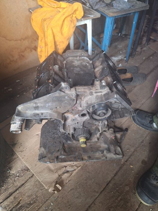 Запчасти  ауди 100 с 4