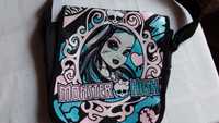 Vand geanta de umar Monster High