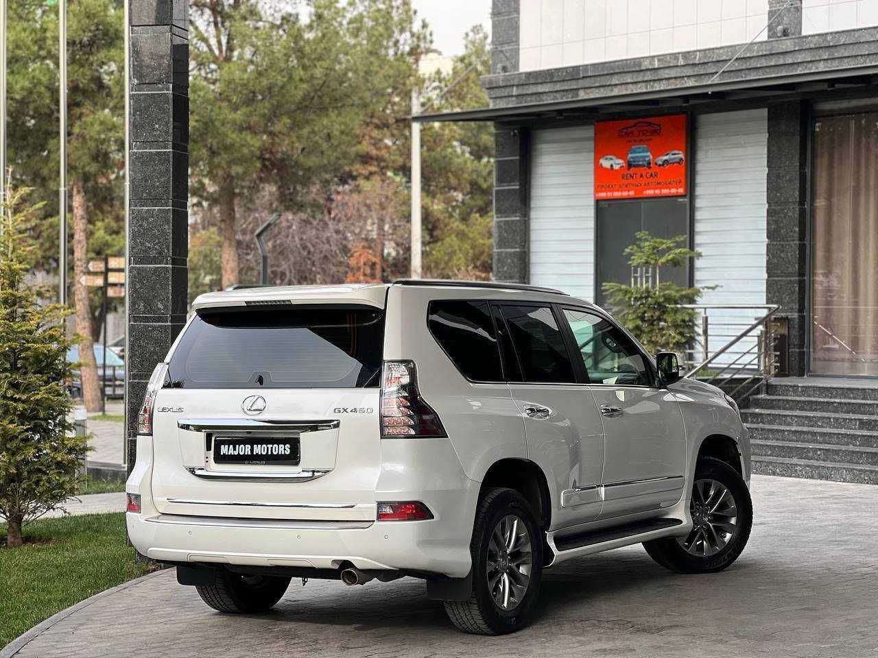 Автомобиль Lexus GX460 возможно приобрести в рассрочку