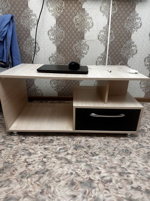 Стол журнальный