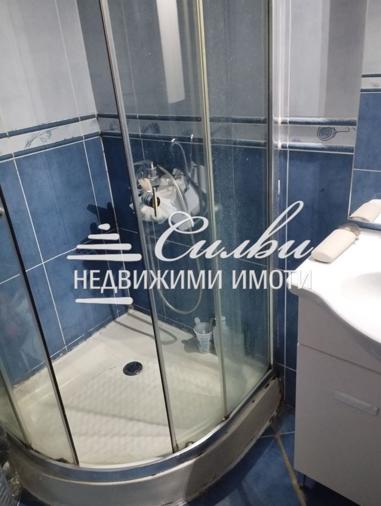 Продава се Тристаен апартамент в Шумен, Център - 98 кв.м за 1458 €/кв.м - Снимка #5