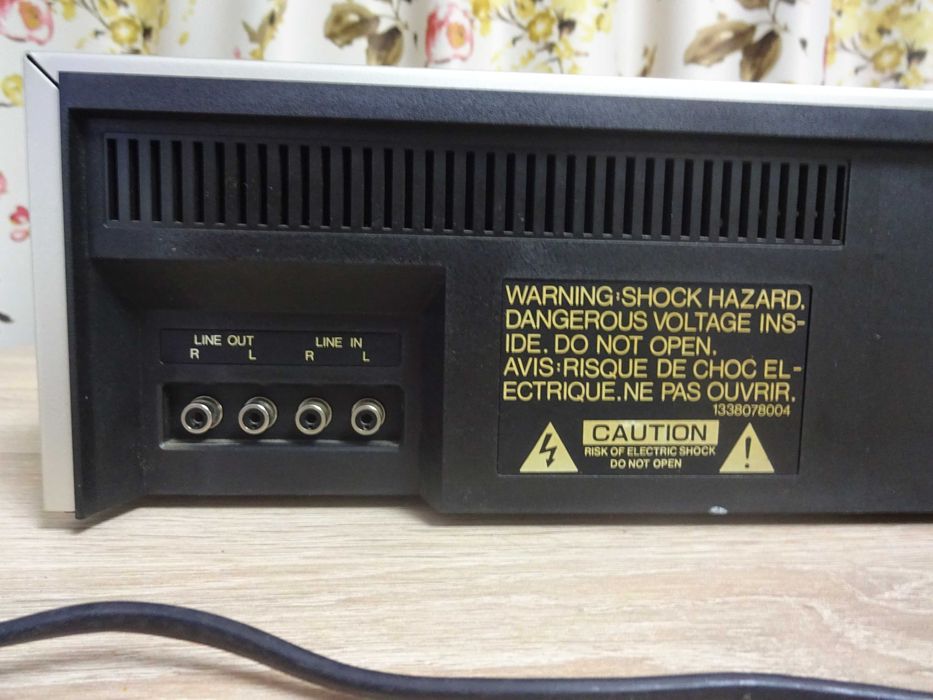 Casetofon deck Denon Drm 11 champagne