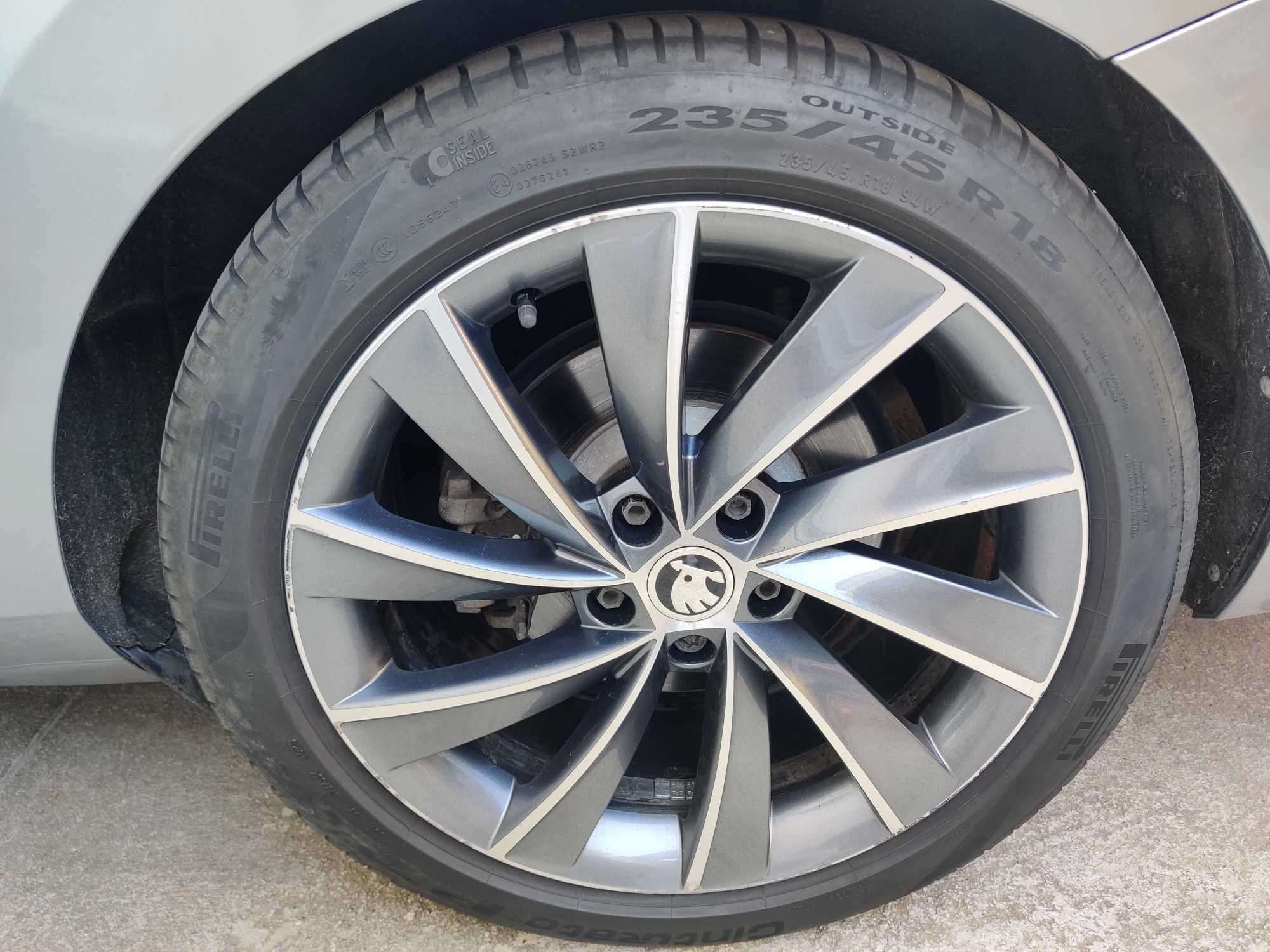 Комплект гуми PIRELLI 235/45R18 94W P7cint