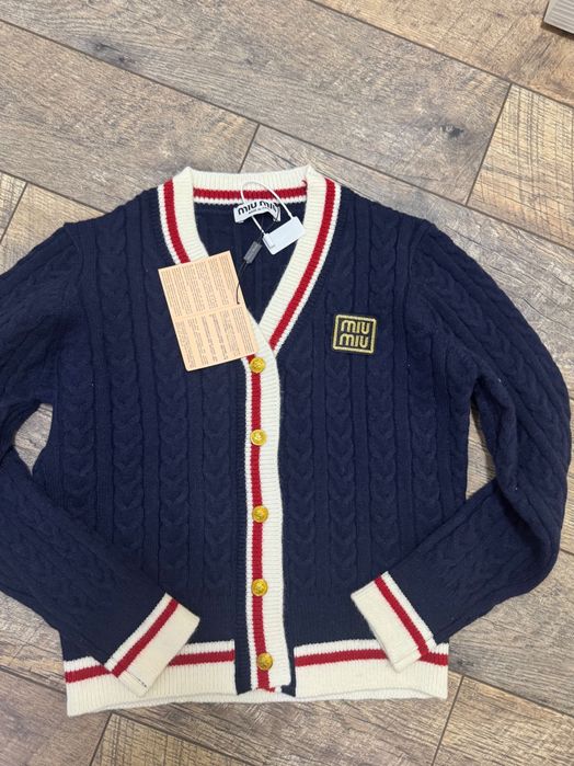 Нова дамска жилетка