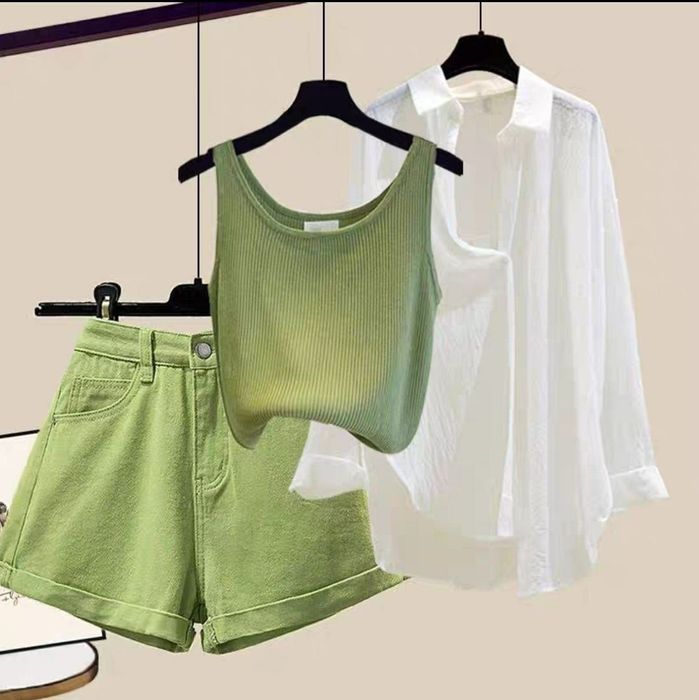 Костюм тройка!!!