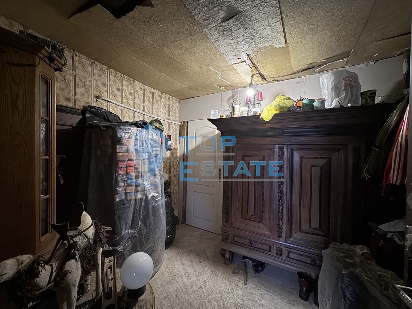 Къща с кладенец в село Правда, област Велико Търново